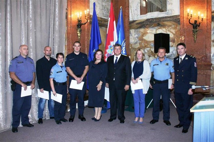 Slika vijesti/2017/AKAD-DAN POLICIJE-FOTO/AKAD-MALA-SVI.jpg